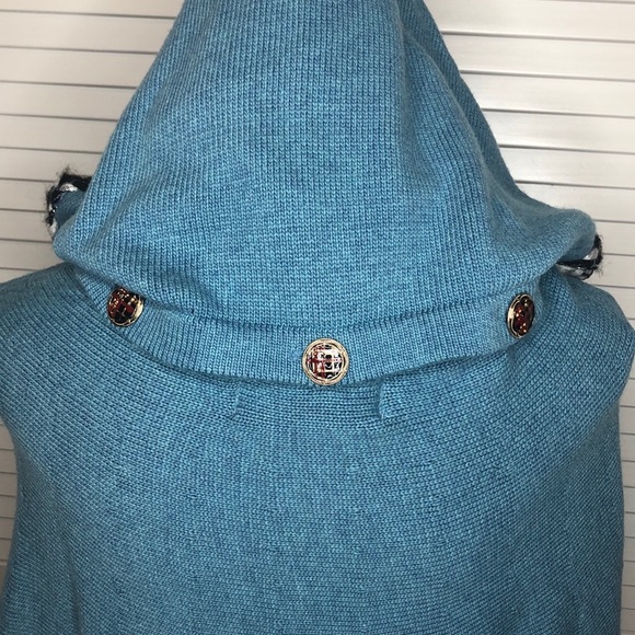 RARE Chanel Cashmere Hooded Turtleneck Cape Small - Picture 4 of 7